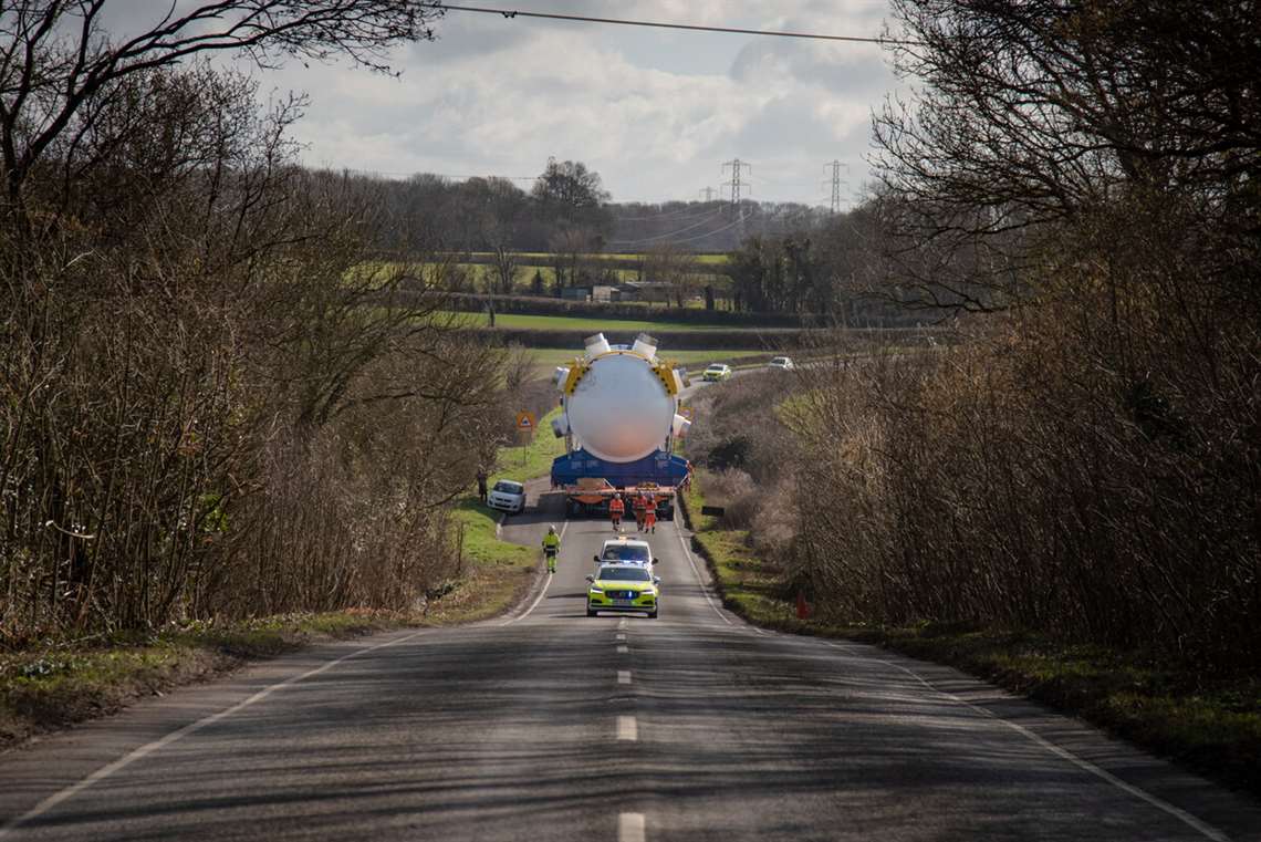 EDF's reactor vessel on Osprey's Scheuerle SPMT