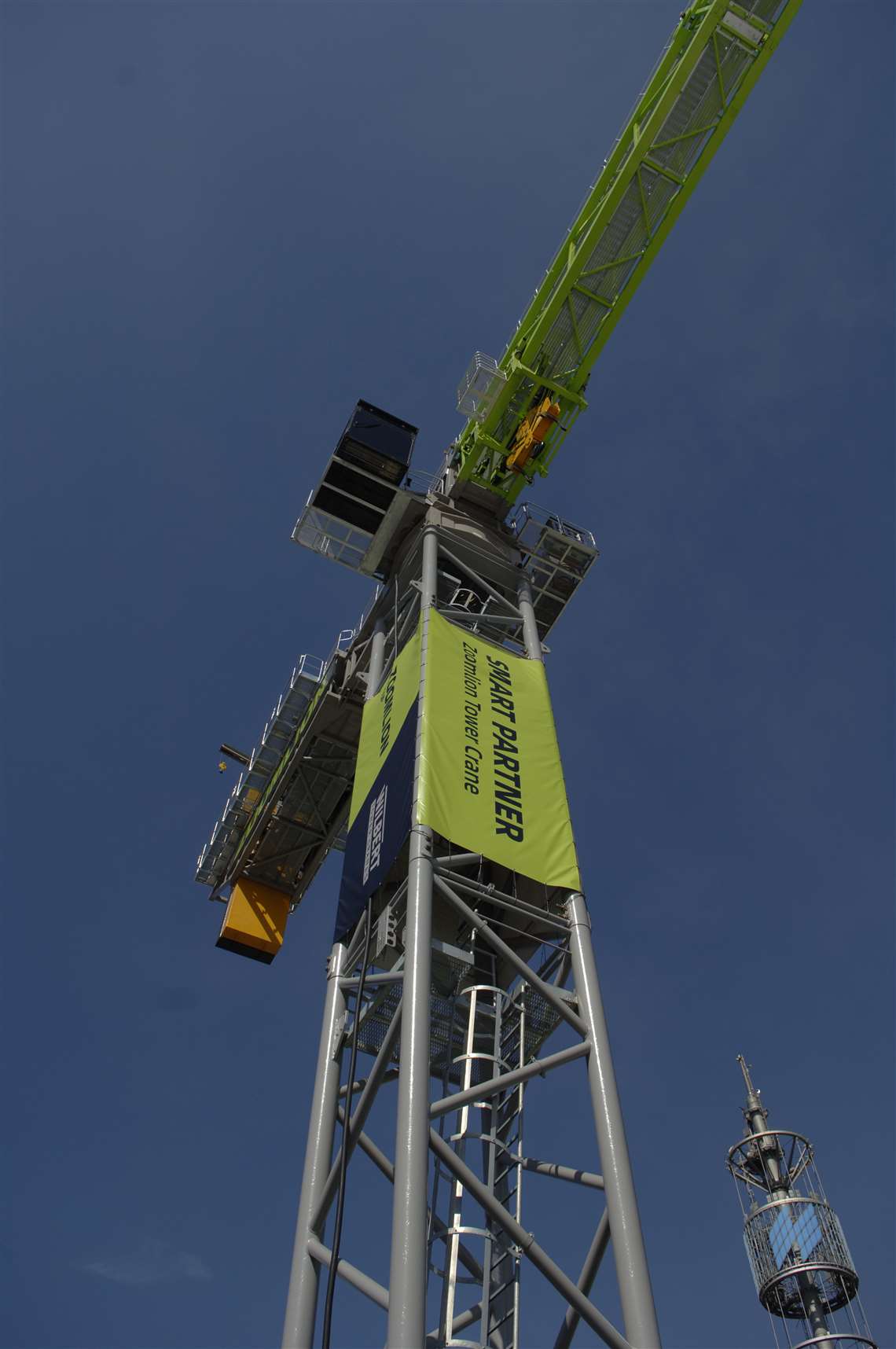 Zoomlion R800-40 flat top tower crane