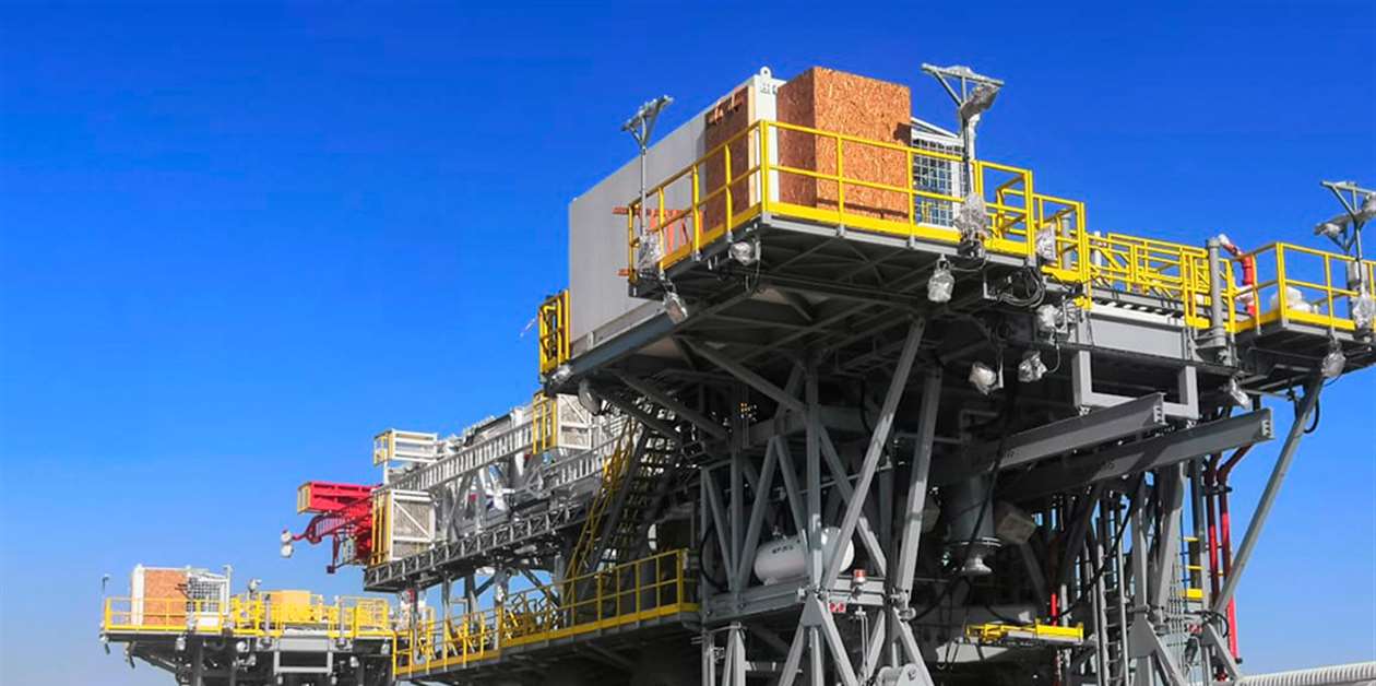 Transport Rig Oil rig items delivered - Crane & Transport Briefing