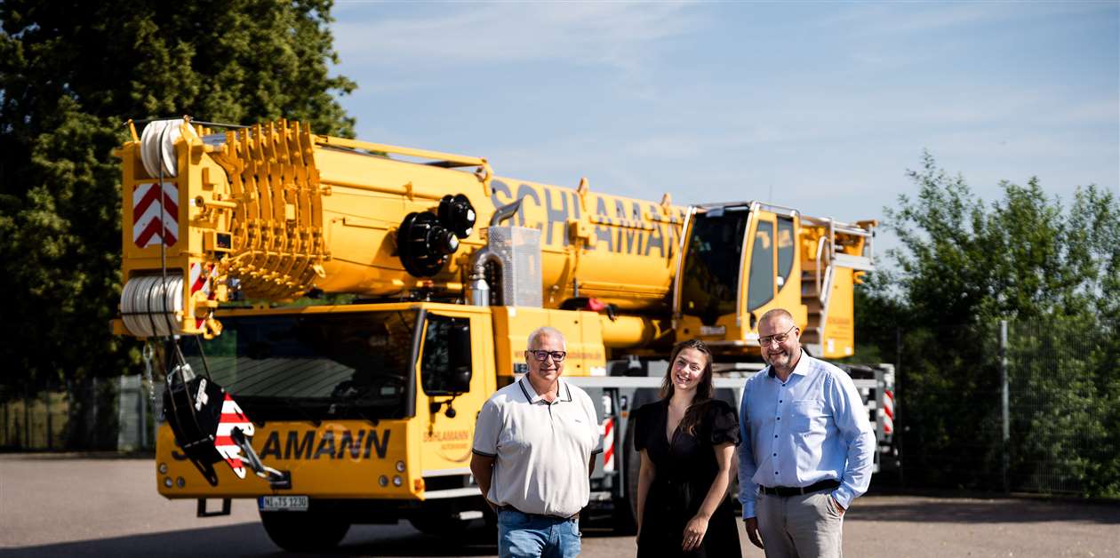 New Liebherr mobile crane for Schlamann-Autokrane