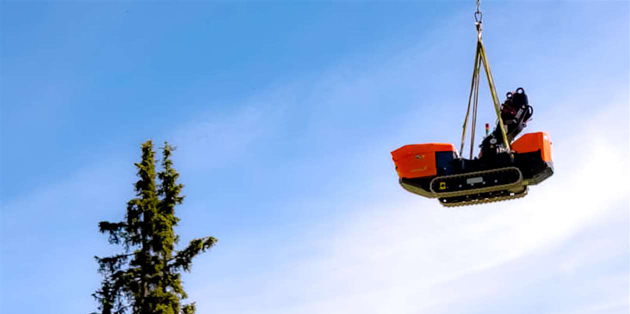 WATCH | Jekko crane airlifted to remote construction site - Crane