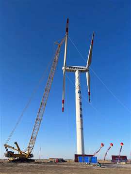 second rotor being lifted into place by the XCMG crawler crane