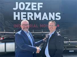 Peter Stöttinger, Felbermayr Transport and Lifting Technology managing director, left, and Jos Hermans, Jozef Hermans managing director