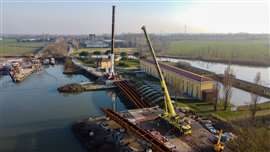 Baldini Group in Italy added a Grove GMK5250XL-1