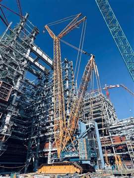 A Sarens CC 6800 crawler crane lifts components at the Quang Trach 1 Thermal Power Plant project in Quang Binh Province, Vietnam