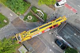 Wiesbauer Liebherr LTM 1650-8.1 manoeuvring carefully into position