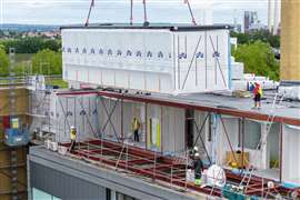 Wiesbauer Liebherr LTM 1650-8.1 brings in one of the 17 x 4.8 metre modules