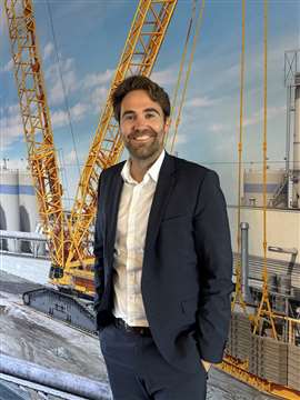 Simon Schuster ha sido nombrado director de división de grúas móviles y sobre orugas en Liebherr USA.