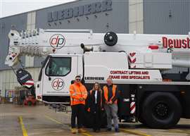 A Dewsbury & Proud recebe sua nova Liebherr.