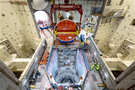Moving componens into postion at nuclear plant