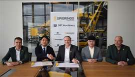 Unterzeichnung des Abkommens zwischen Spierings und D&T Machinery in Südkorea