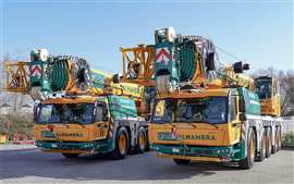Grúas Alhambra takes delivery of new Grove GMK5120L all‑terrain cranes at SMOPYC 2026 in Zaragoza, Spain. Photo: Manitowoc