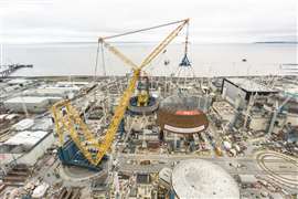 The Sarens blue and yellow super heavy lift ring crane type SGC-250