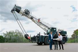 Übergabe des Liebherr 1130-2.1 in Ghana