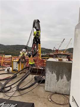Strand jacks in-position for the Beaver River Bridge Replacement project. Photo Engineered Rigging