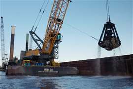 Liebherr HS 8300.1 at work on the Gulf Coast