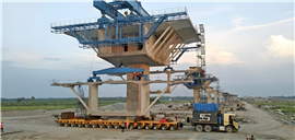 Ein großer Teil der Dhubri-Phulbari-Brücke wurde von Sandhu Roadlines transportiert.