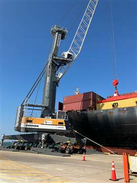 Liebherr LHM 550 at Patimban port