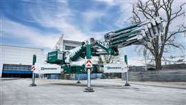 grün-graue Ematec HS850 auf ihren Auslegern