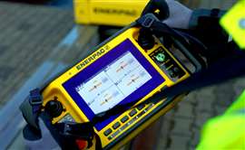 Nuovo controller wireless per portale IntelliLift 2.0 di Enerpac. Foto: Enerpac