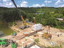 A PSC Crane & Rigging utiliza um guindaste móvel todo-terreno da Grove. Foto: PSC Crane & Rigging