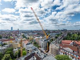 Grove GMK6450-1 dismantling tower crane in Berlin