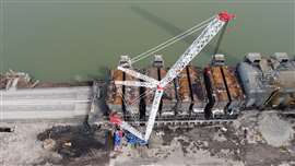 Maxim Crane Works’ Tadano CC 78.1250-1 – the first of its type delivered anywhere in the world – lifts baghouse sections at the decommissioned W.H. Sammis Power Station in Stratton, Ohio. Photo: Tadano
