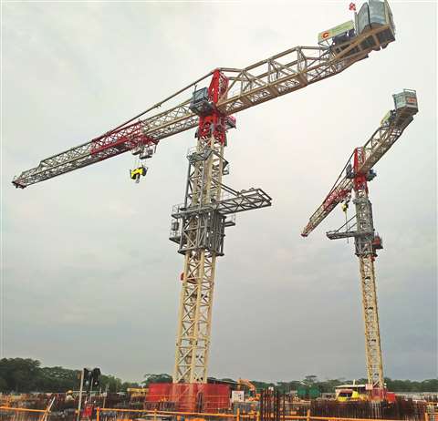 The largest low top series crane to date is the Jaso J1400 providing a 62 tonne capacity at 25 metre radius