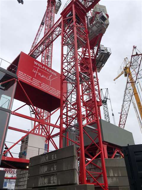 Wolfkrann FX 7021.12 tower crane