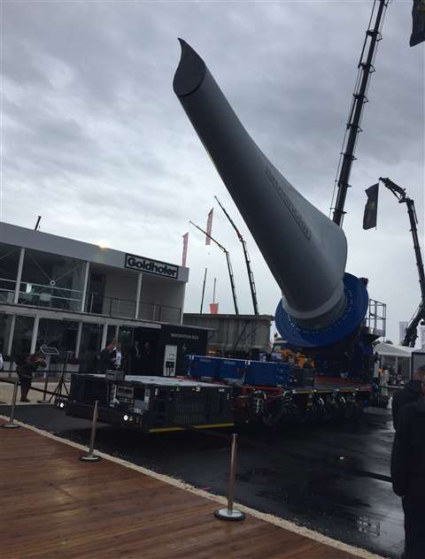 The FTV 850 at the Goldhofer stand at Bauma 2022