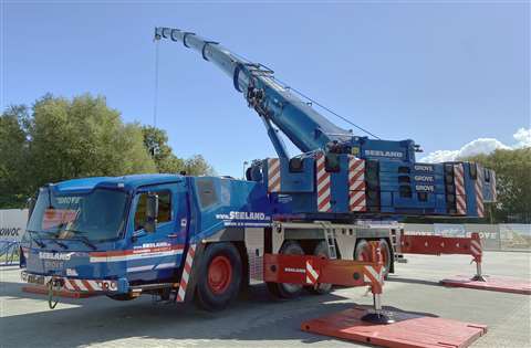 blue Grove GMK5250XL-1 all terrain crane