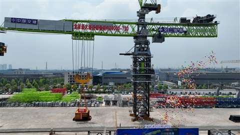 side view of giant Zoomlion R20000-720 record-breaking tower crane