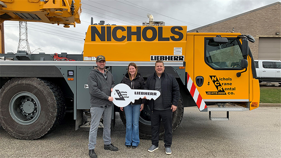 Nichols Crane Rental takes delivery of LTM 12305.1 Crane & Transport