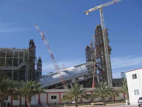 The strand jacking system is set up while the slope rests on its support towers