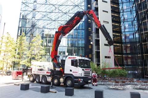 A PK 78002 SH was used to lift the replacement pane of glass
