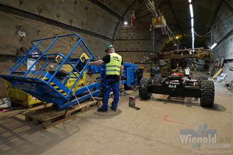 Genie Z_45_XC_boom_dismantled_high_res (1)