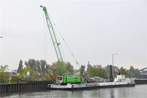 The crawler carrying out maintenance work from the multi-purpose ferry Muräne 
