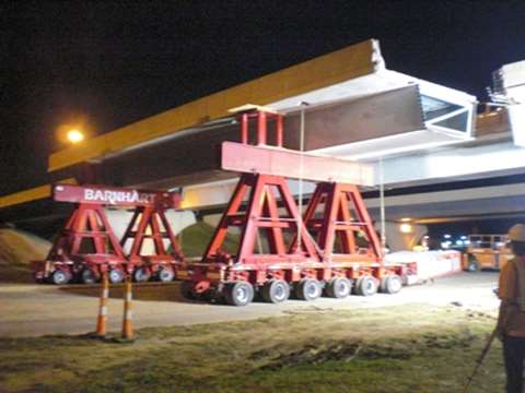 Barnhart Crane &amp; Rigging replaces a damaged bridge girder