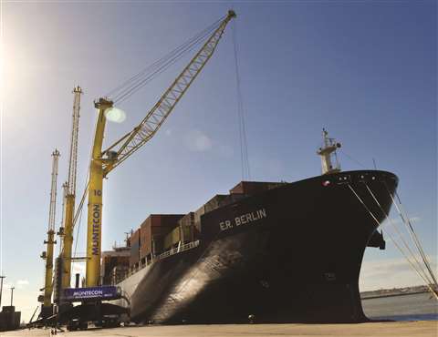 Liebherr lhm 800 mobile harbour crane container handling montecon montevideo uruguay south america