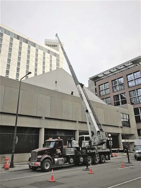 National Crane NBT55L on Kuehns Crane Service jobsite