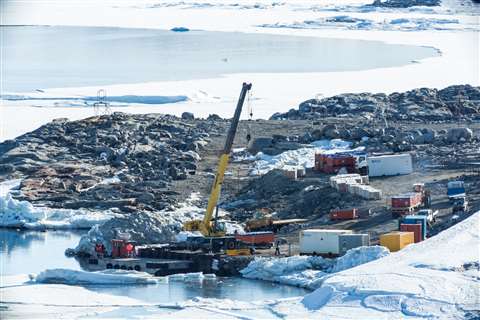 Grove RT540E deployed at Australian Antarctic station_1