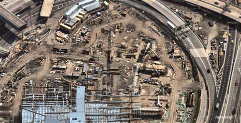 Cranes at la guardia east3 20170731